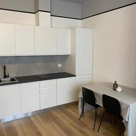 Grey House Milão