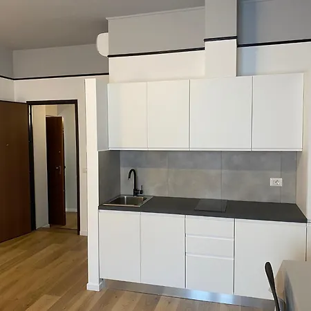Grey House Milão